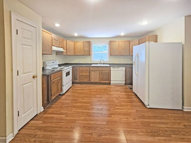 Building Photo - COMING: Spacious East Cobb Cape Cod with Main-Level Primary Suite & 3-Car Garage