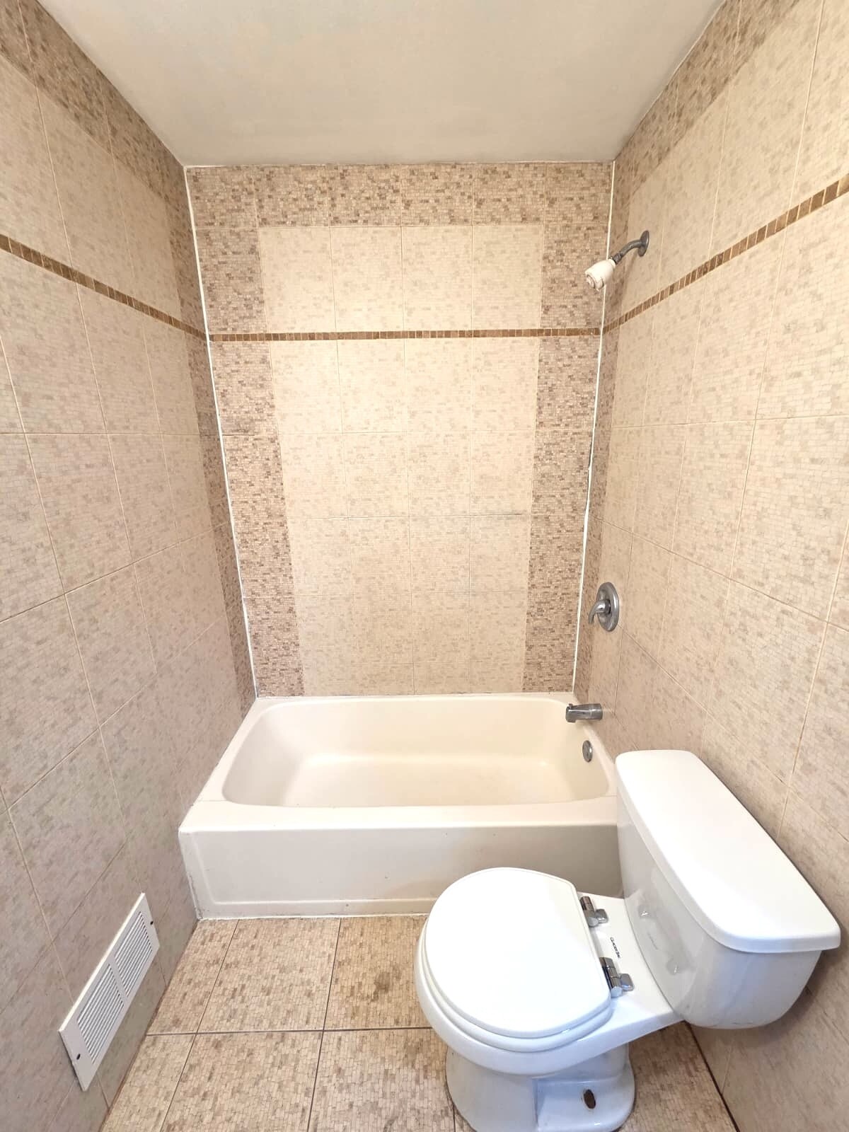 Building Photo - 48 Ellis Ave