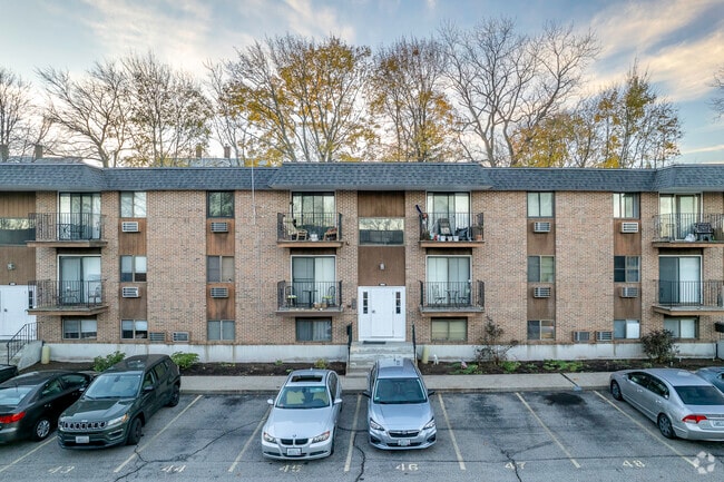 Building Photo - Riverview Condominiums