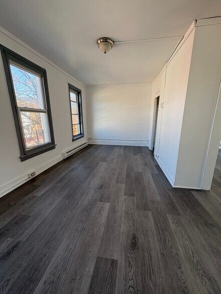 Building Photo - 942 Franklin St