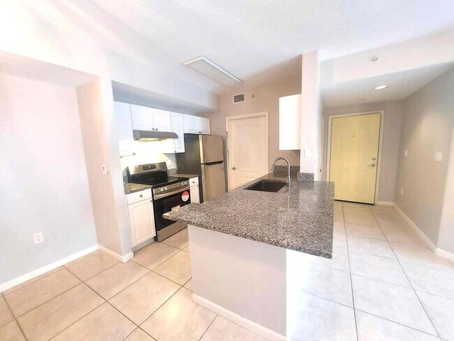 Building Photo - Gorgeous two-bedroom Condo