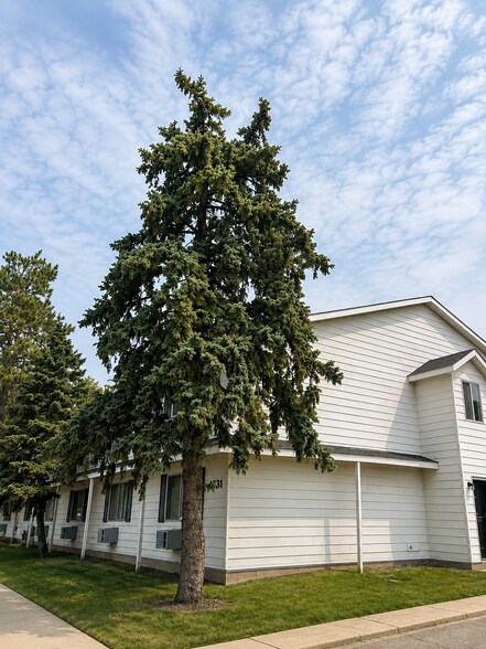 Building Photo - 4531 Mormon Coulee Rd