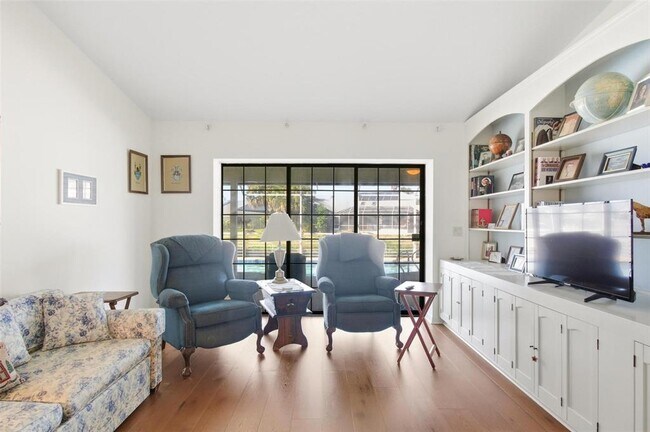 Building Photo - 24 Chippeway Ct