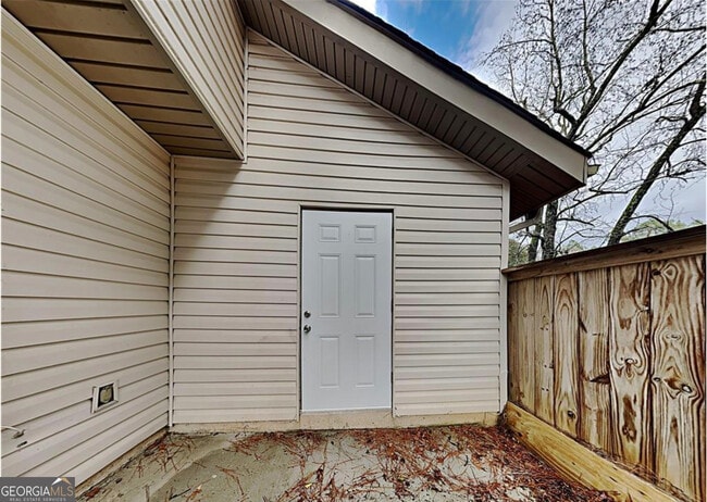 Building Photo - 8577 Parkside Dr