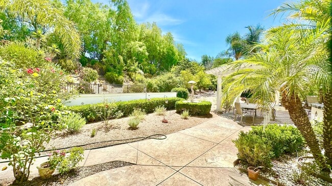 Building Photo - Stunning Two-Story Estate Home in the Gate...