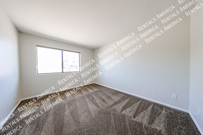 Building Photo - 2636 S Reyes