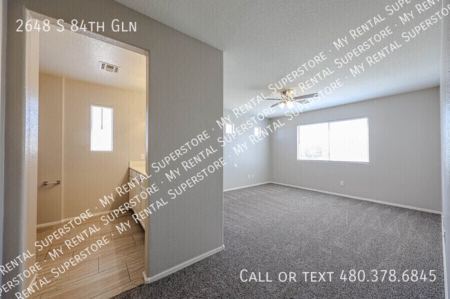 Building Photo - 2648 S 84th Gln