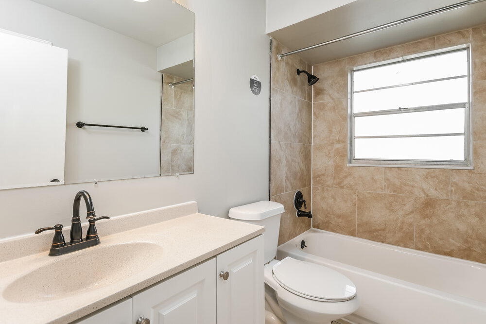 Building Photo - 9124 Palos Verde Dr