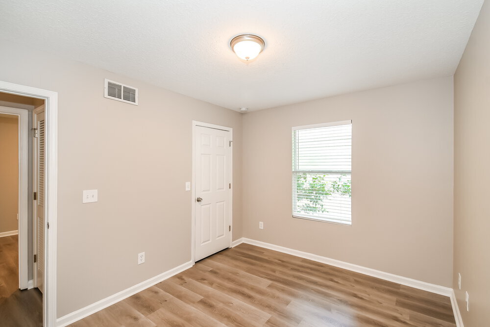 Building Photo - 1233 Homard Pl
