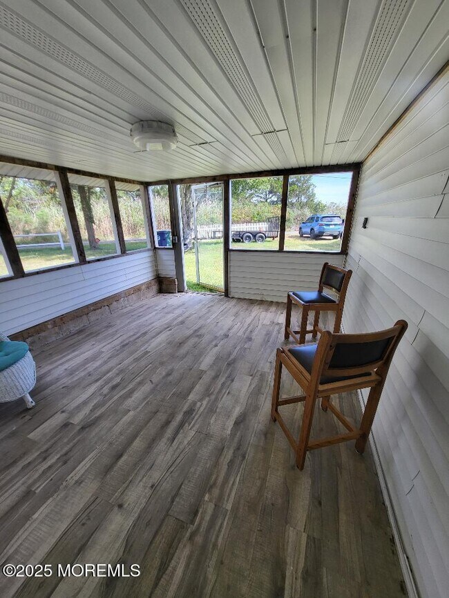 Building Photo - 5 Holden St