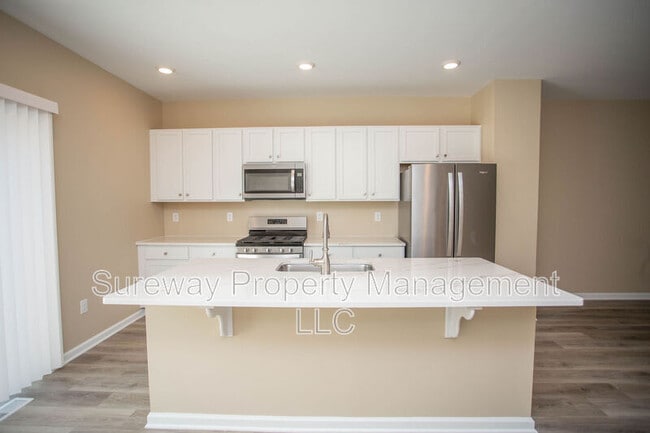 Building Photo - 239 Macoun Way