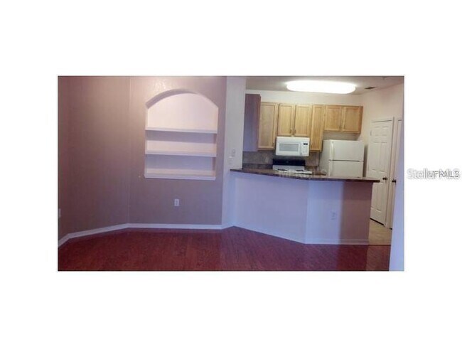 Building Photo - 10106 Courtney Oaks Cir