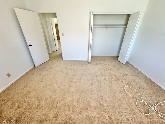 Building Photo - 2913 Colanthe Ave
