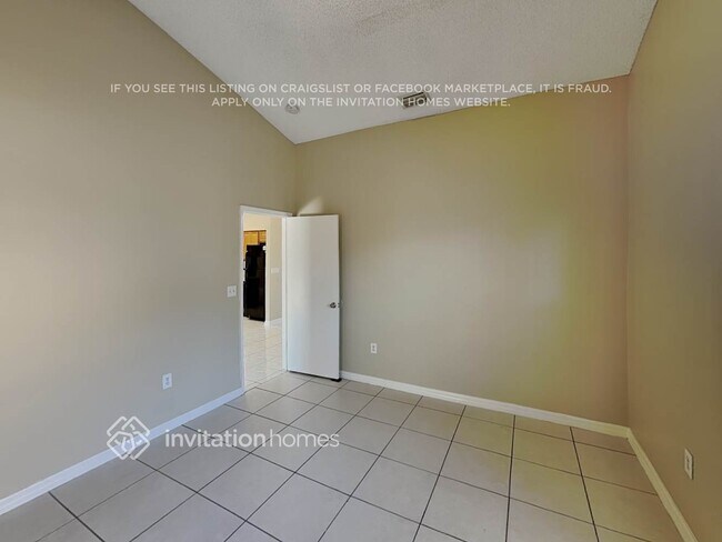 Building Photo - 1500 Lund Ave