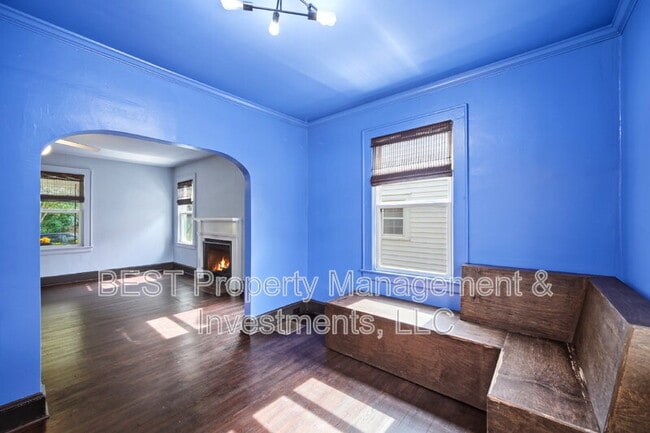 Building Photo - 2208 Wilmore Dr