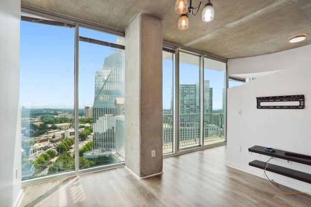 Building Photo - 3324 Peachtree Rd NE