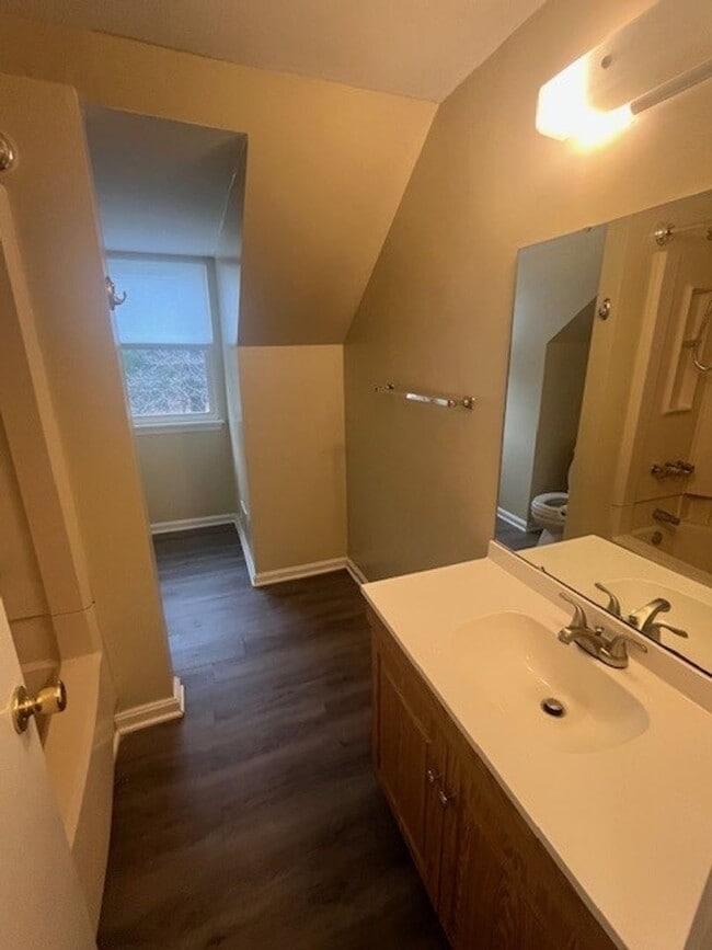 Building Photo - LOVELY CAPE COD WITH 4 BEDS, 2 BATHS AND GARAGE