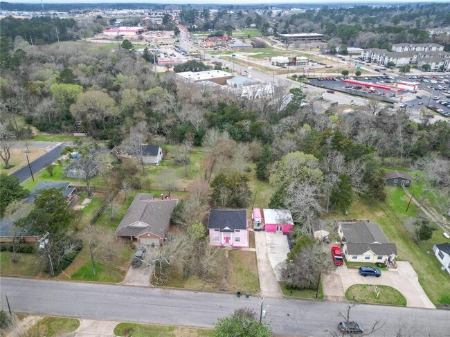 Primary Photo - 1406 Ave Q