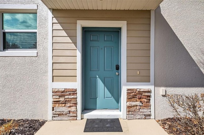 Building Photo - 1323 Priory Cir