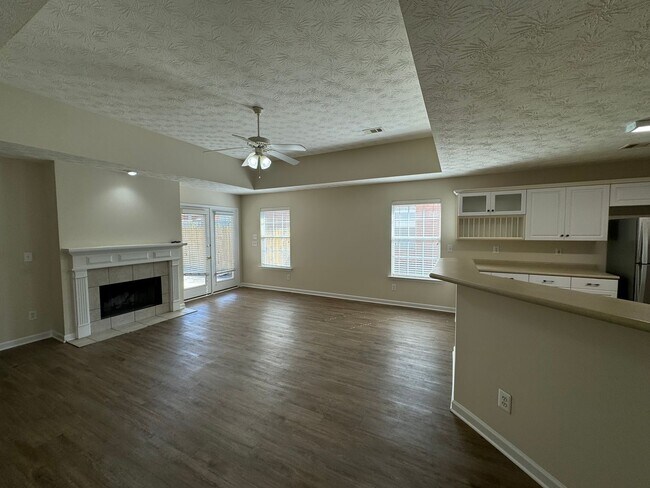 Building Photo - Prattville Home