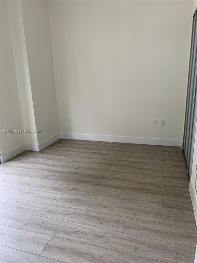 Building Photo - 301 Altara Ave