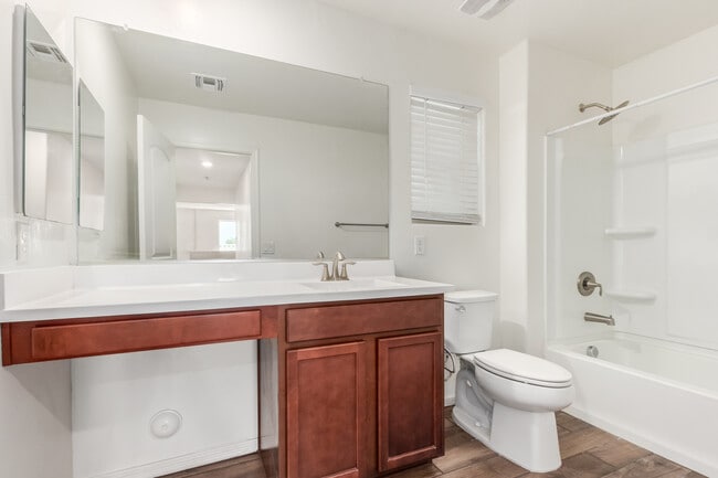 Building Photo - 25548 W Euclid Ave