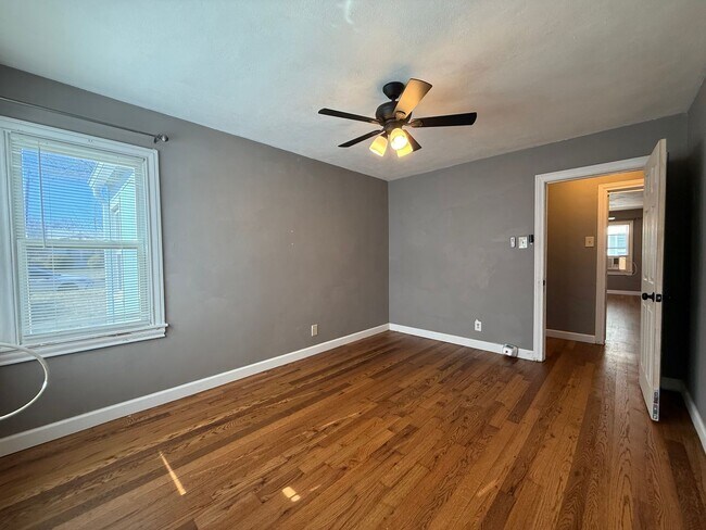 Building Photo - 422 Angelo Blvd