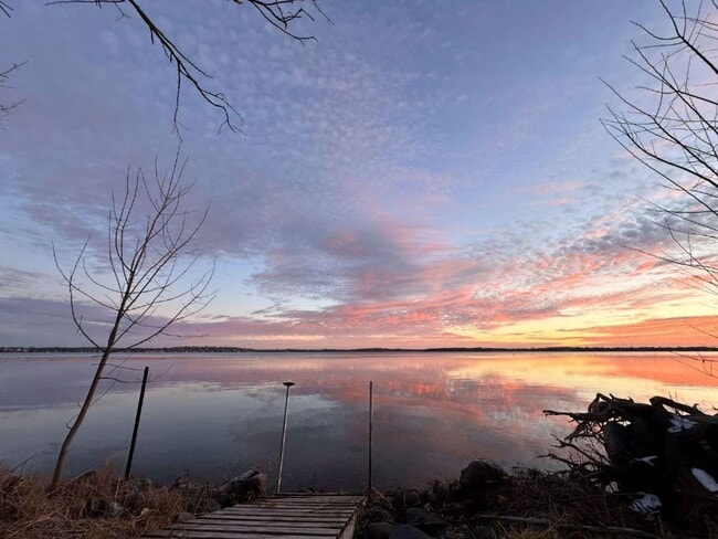 Building Photo - 751 Jenifer St