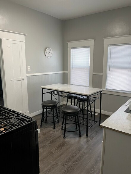 Building Photo - 2290 Genesee St