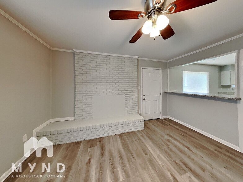 Building Photo - 3814 Silver Chalice Dr