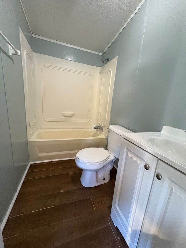 Building Photo - 2 Bedroom/ 1 Bathroom Mobile Home in Willo...