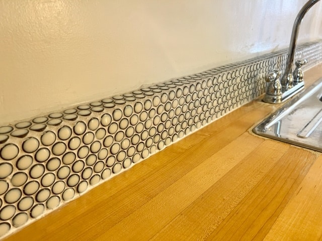 kitchen - 952 1/2 Hyperion Ave