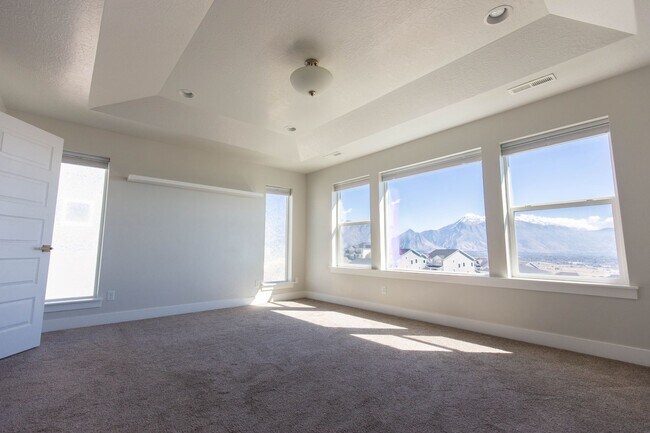 Building Photo - 761 W Summer View Ln
