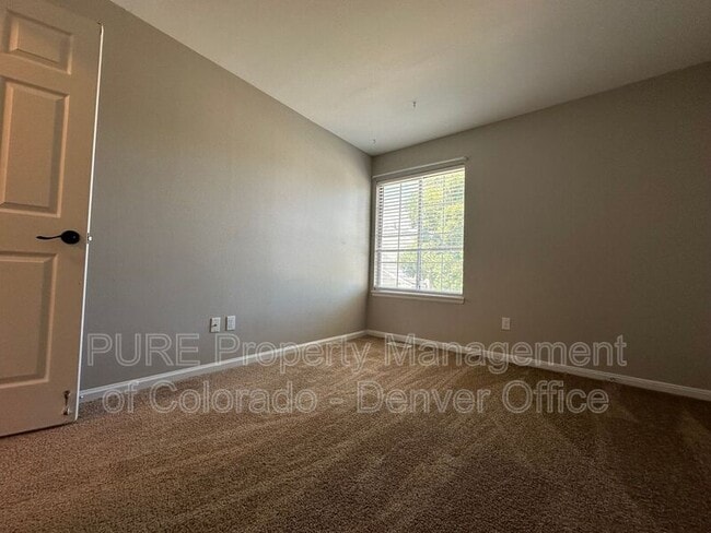 Building Photo - 4720 S Dudley St