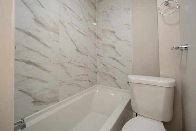 Building Photo - 53 Main St