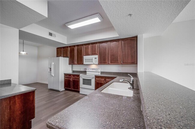 Building Photo - 6336 Buford St