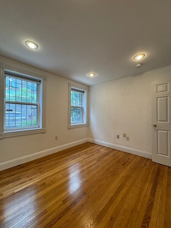 Building Photo - 85 E Brookline St