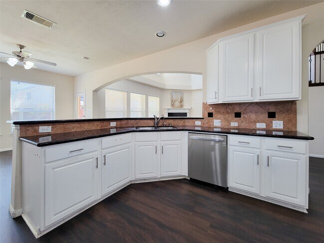 Building Photo - 26307 Langdon Ct