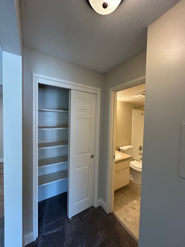 Building Photo - 7100 Van Dorn St