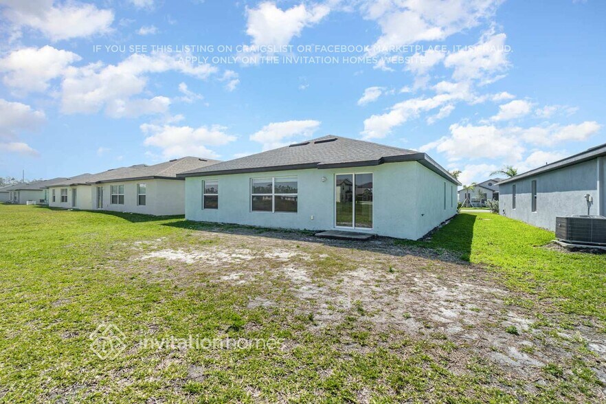 Building Photo - 4232 Palatina Way