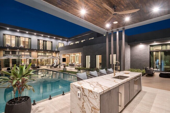 Building Photo - 5900 SW 129th Terrace