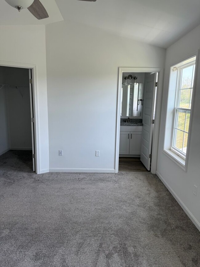Building Photo - 11106 Gopher Dr N