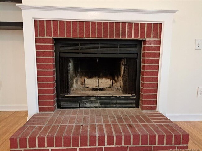 Building Photo - 420 Sugar Pine Dr