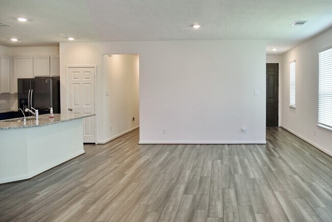 Building Photo - 20119 Little Cub Ln