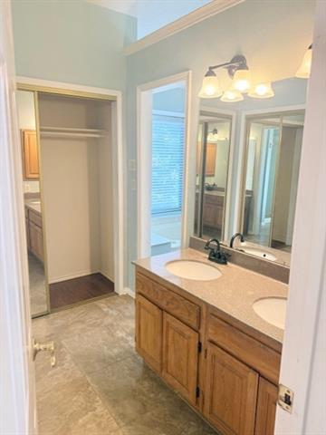 Building Photo - 3701 Dutton Dr