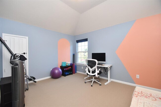 Building Photo - 18526 W Laura Shore Dr