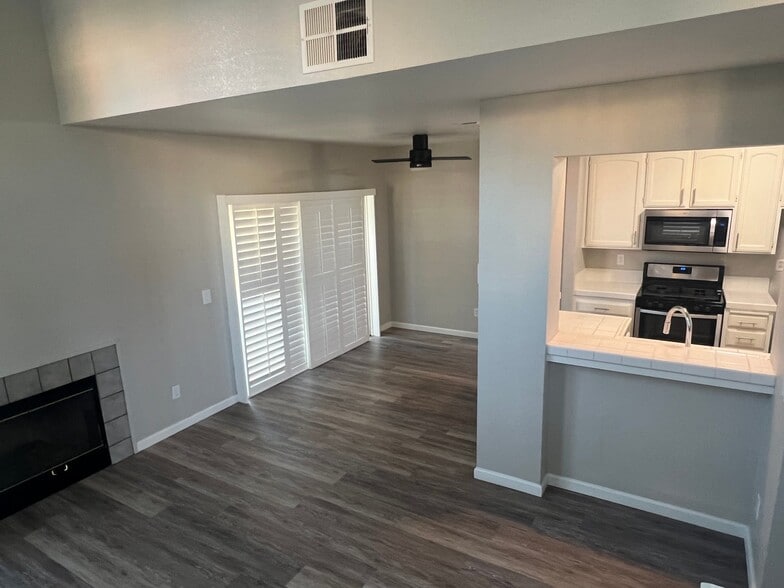 Building Photo - 267 Tamarisk Cir