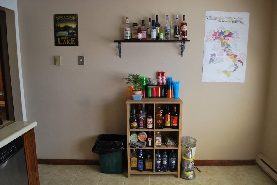 Building Photo - 667 Geyser Rd