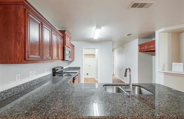 Building Photo - 456 Canvas Ct