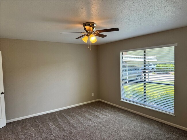 Building Photo - 14777 Wunderlich Dr